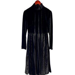 GOLDIE LONDON Women's Black Velvet Long Sleeve Pleated Skirt Dress NWT Small